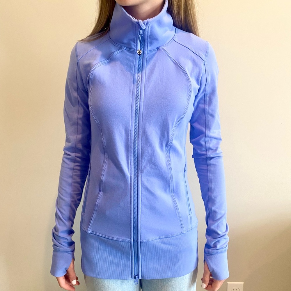 Lululemon athletic zip jacket in Violet Blue color size XS